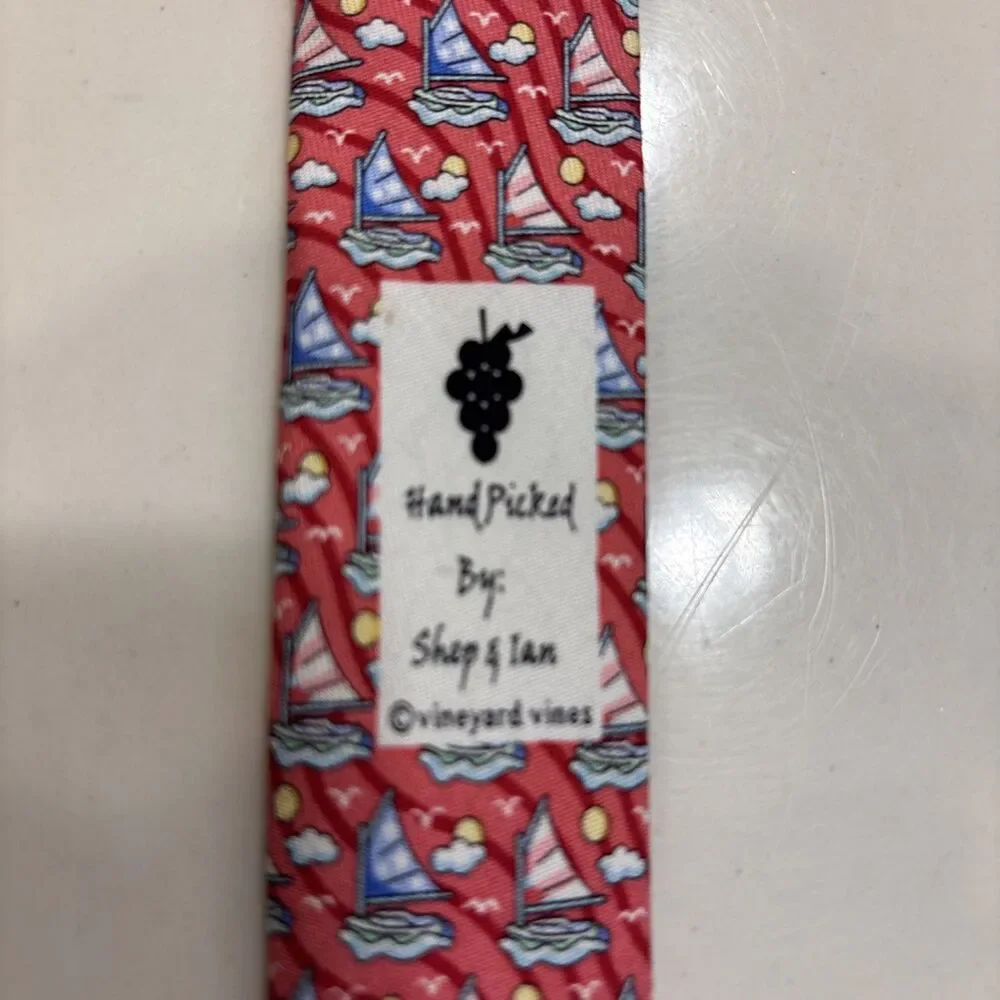 Vineyard Vines Sailboat Men's Silk Tie Red Multicolor Preppy Nautical Coastal